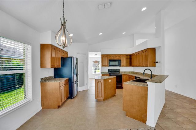 1635 16th Court SW, Vero Beach, FL 32962