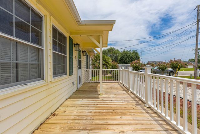 706 Thomas Ave., North Myrtle Beach, SC 29582
