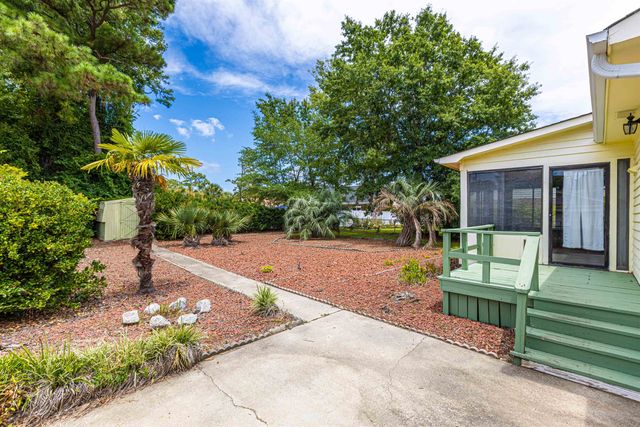 706 Thomas Ave., North Myrtle Beach, SC 29582
