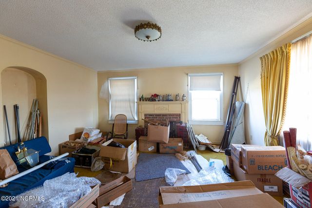 1116 W Elizabeth Street, Clinton, NC 28328