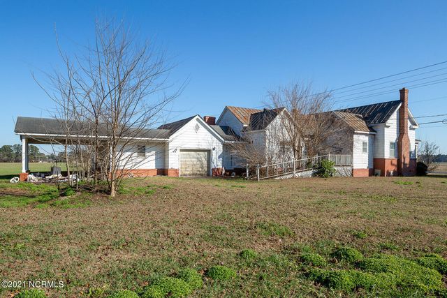 1116 W Elizabeth Street, Clinton, NC 28328