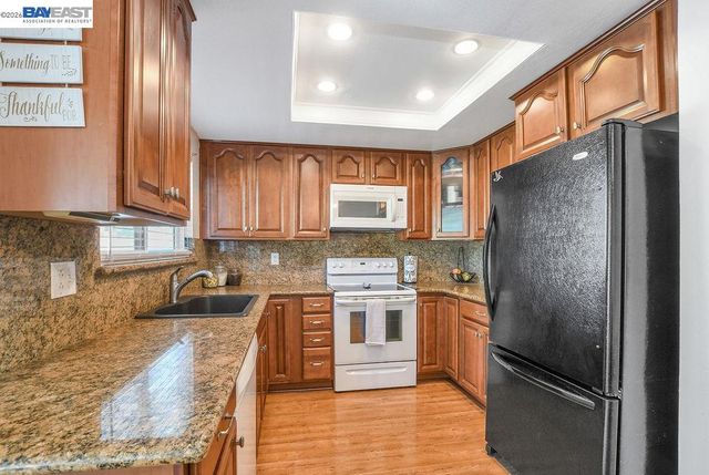 1972 Carnation Cir, Livermore, CA 94551