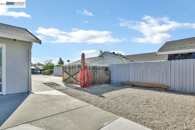 1972 Carnation Cir, Livermore, CA 94551