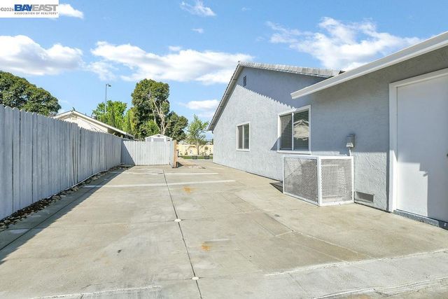 1972 Carnation Cir, Livermore, CA 94551