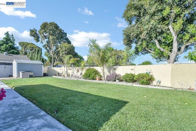 1972 Carnation Cir, Livermore, CA 94551