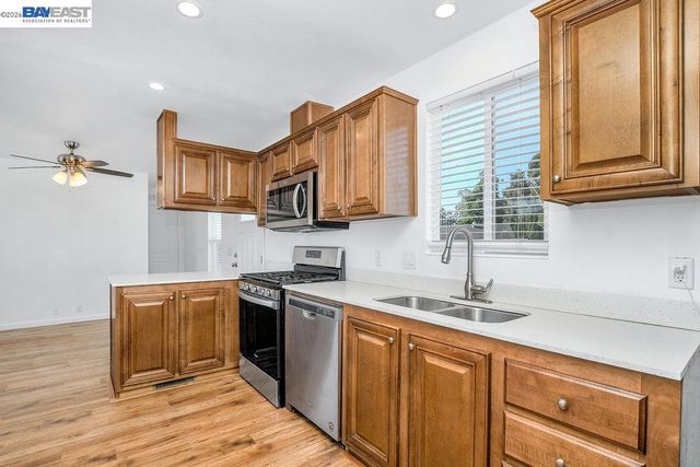 1972 Carnation Cir, Livermore, CA 94551