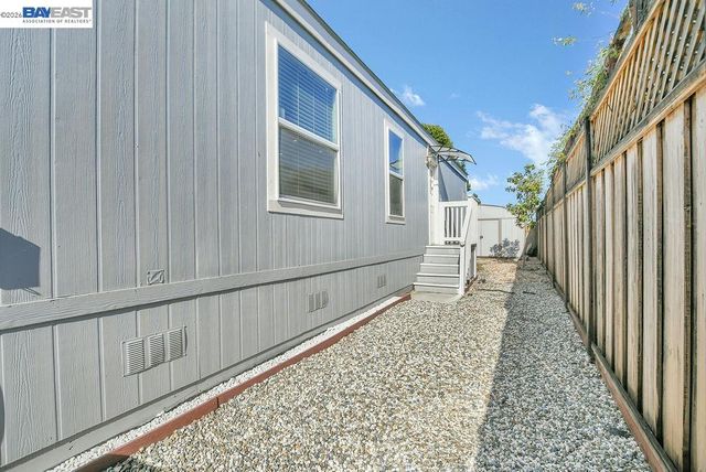 1972 Carnation Cir, Livermore, CA 94551