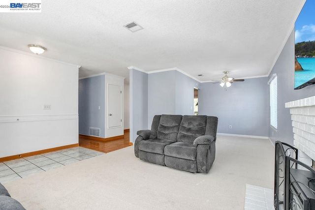 1972 Carnation Cir, Livermore, CA 94551