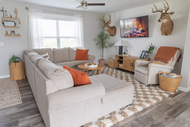 12560 N 825 E Road, Syracuse, IN 46567