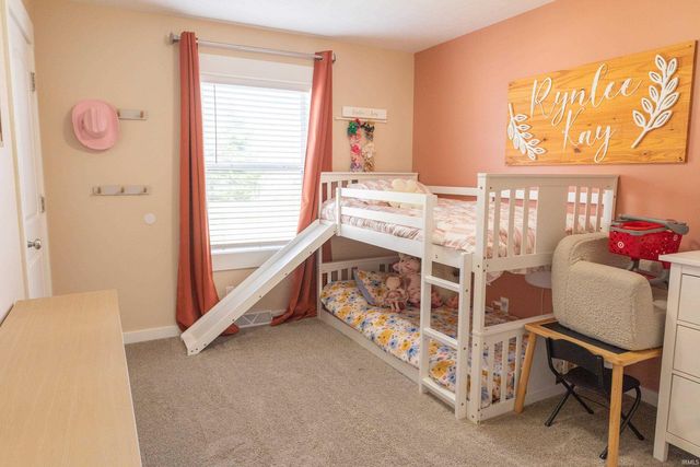 12560 N 825 E Road, Syracuse, IN 46567