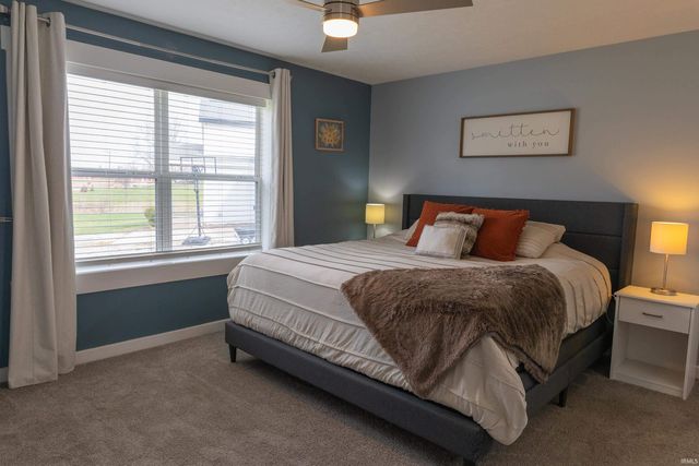 12560 N 825 E Road, Syracuse, IN 46567