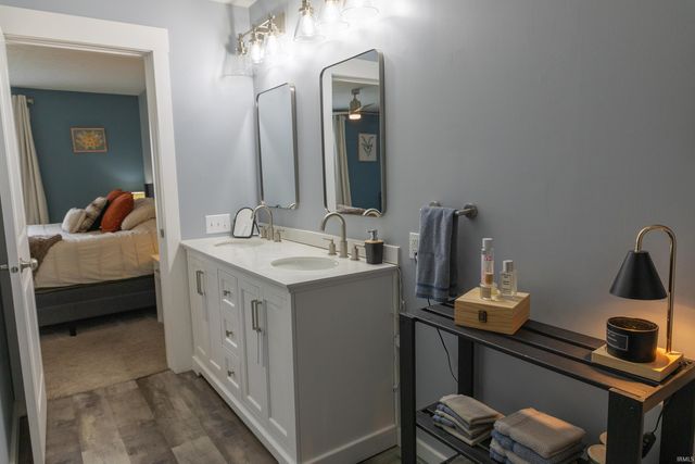 12560 N 825 E Road, Syracuse, IN 46567