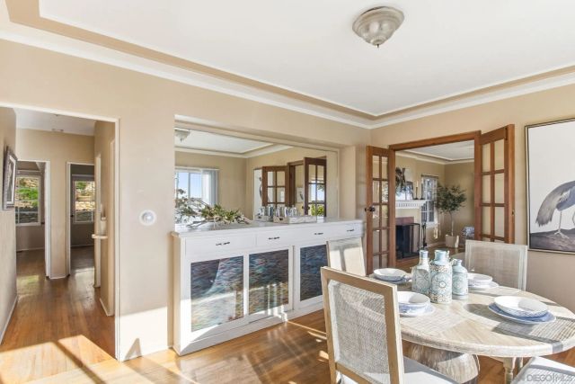 3911 California, San Diego, CA 92110