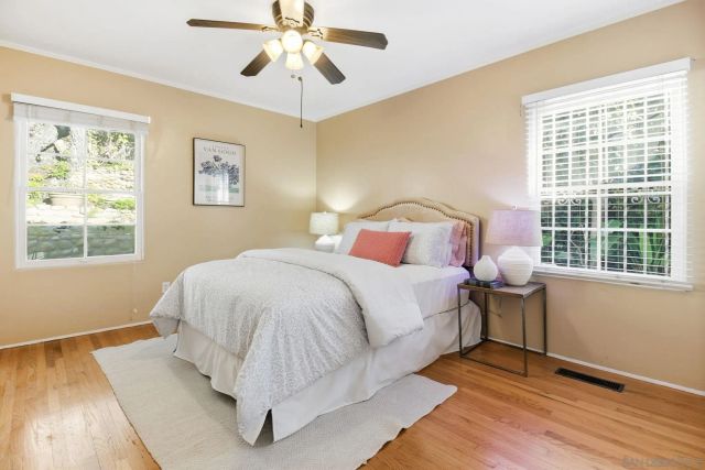 3911 California, San Diego, CA 92110