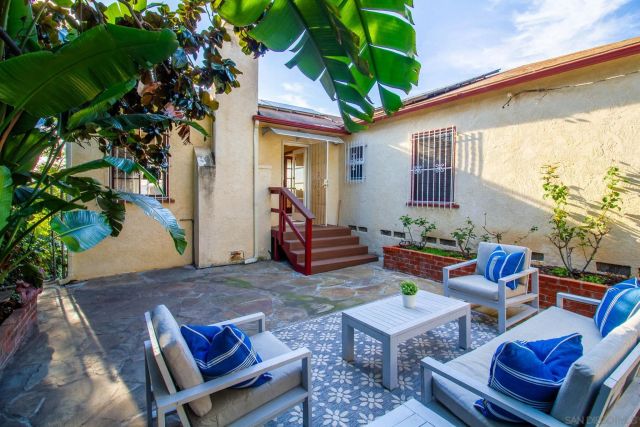 3911 California, San Diego, CA 92110