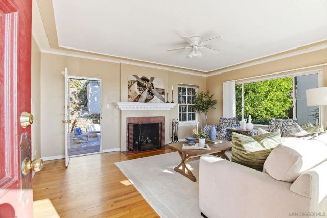 3911 California, San Diego, CA 92110