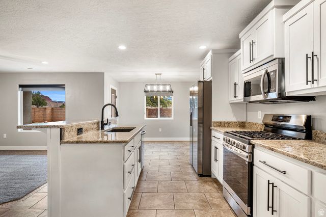 179 S 435 CIR, Ivins, UT 84738