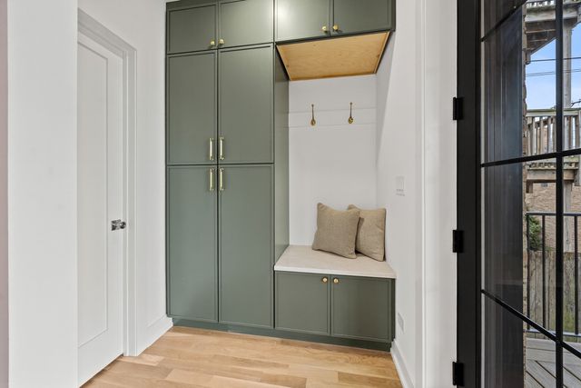 2620 N Mozart Street, Chicago, IL 60647