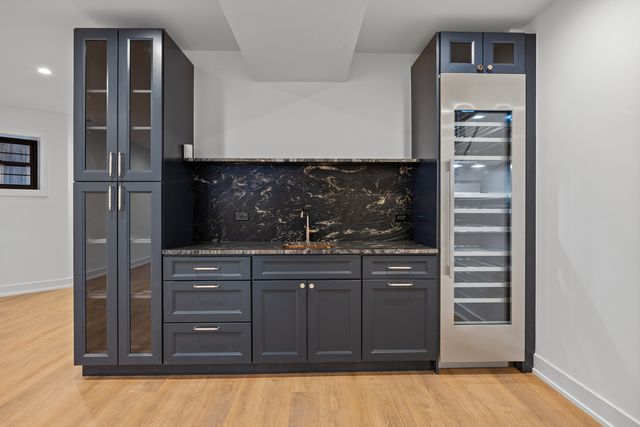 2620 N Mozart Street, Chicago, IL 60647