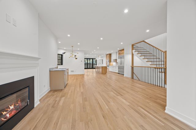 2620 N Mozart Street, Chicago, IL 60647