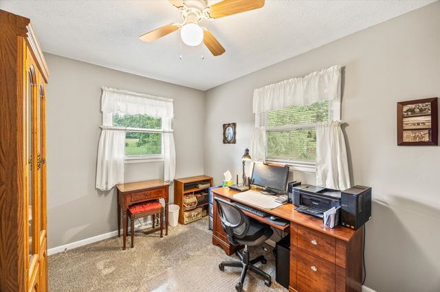 43 Quarry St, Sparta, TN 38583