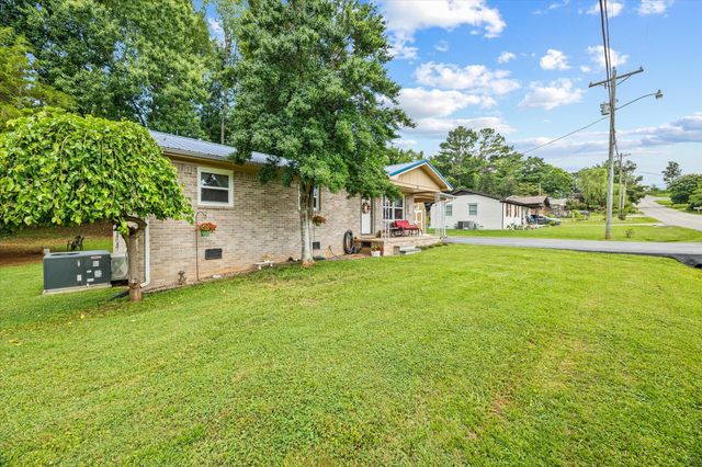 43 Quarry St, Sparta, TN 38583
