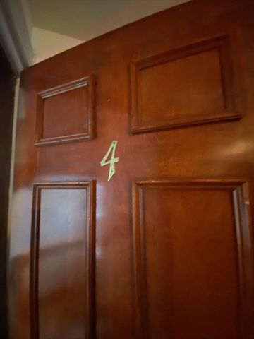 412 Centre 4, Boston, MA 02130