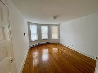 412 Centre 4, Boston, MA 02130