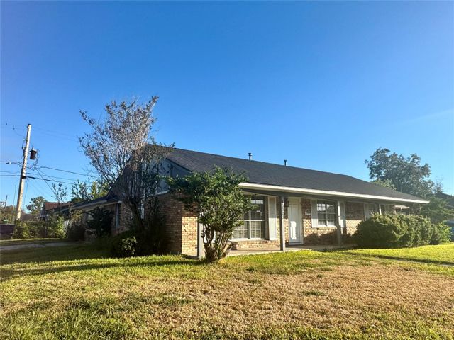 10003 Tolman Street, Houston, TX 77034