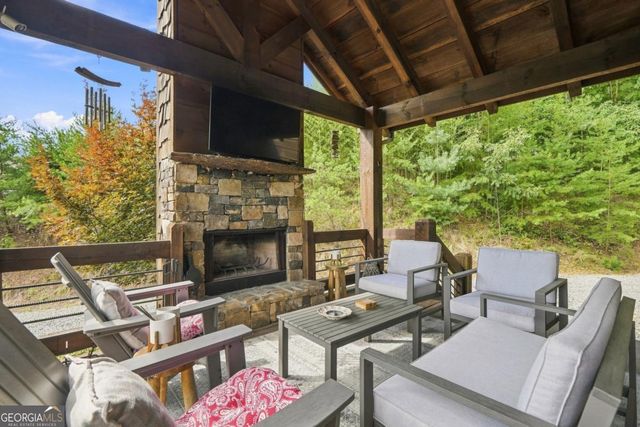 476 Deer Crest Road 23, Blue Ridge, GA 30513
