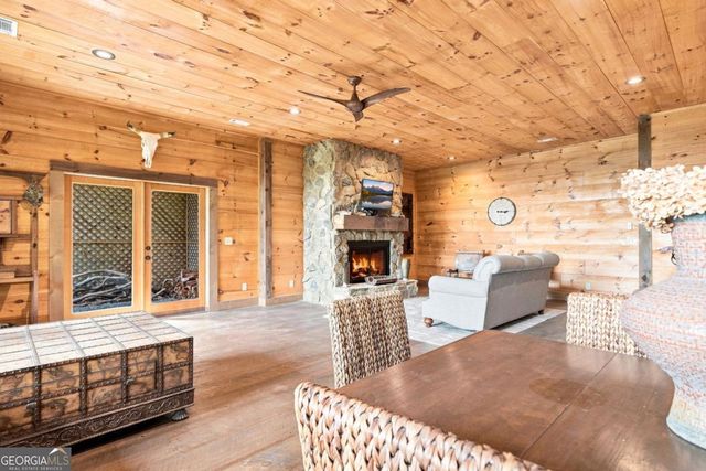 476 Deer Crest Road 23, Blue Ridge, GA 30513
