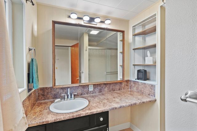 1400 Playford Lane, Grants Pass, OR 97527