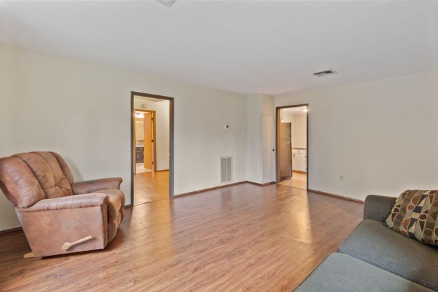 1400 Playford Lane, Grants Pass, OR 97527