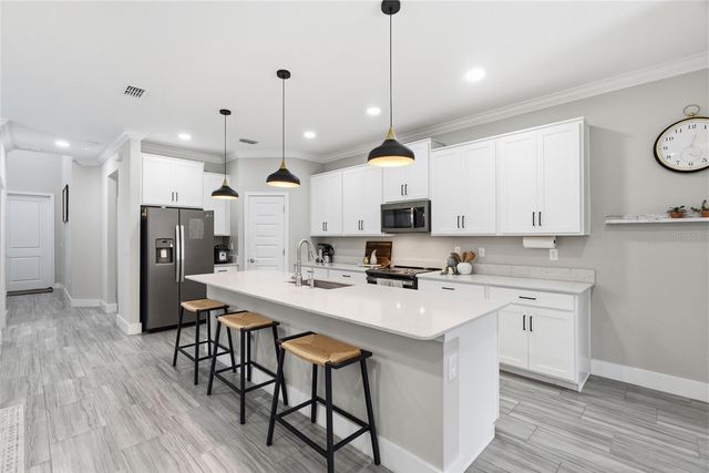 9807 WILD BEGONIA LOOP, Land O Lakes, FL 34637