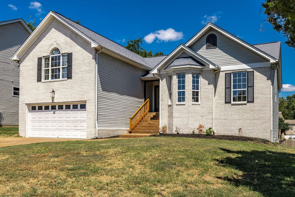 106 Brunswick Dr, Hendersonville, TN 37075