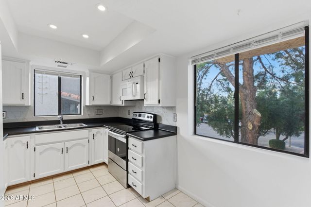 7061 E BROADWAY Road 48, Mesa, AZ 85208