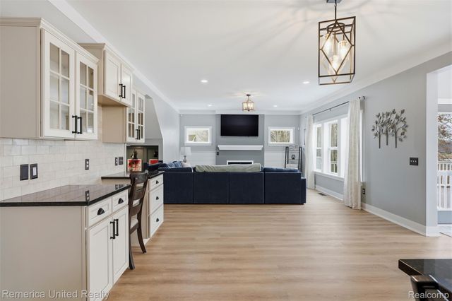 613 Chrystal Downs Court, Brighton Township, MI 48114