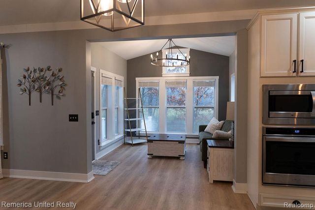 613 Chrystal Downs Court, Brighton Township, MI 48114