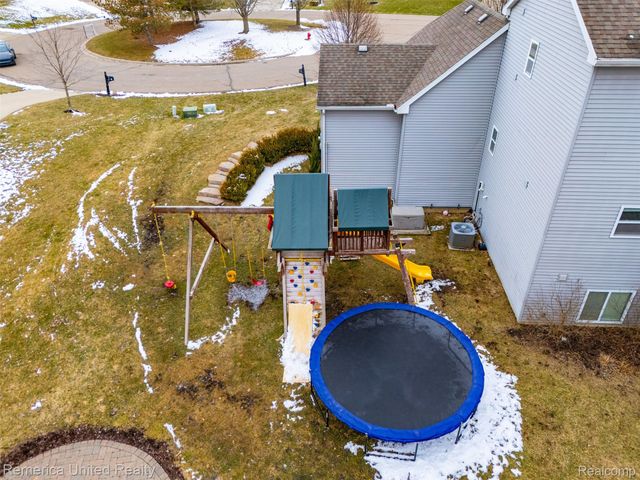 613 Chrystal Downs Court, Brighton Township, MI 48114