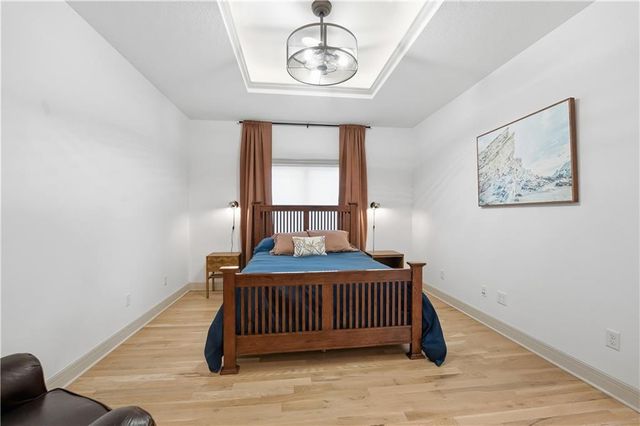 1219 N Heartland Avenue, Independence, MO 64056