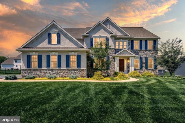 1549 CAMBRIDGE DR, Lebanon, PA 17042