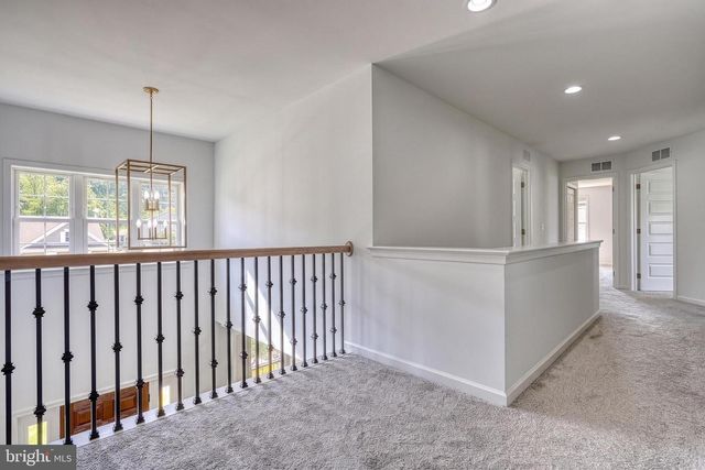 1549 CAMBRIDGE DR, Lebanon, PA 17042