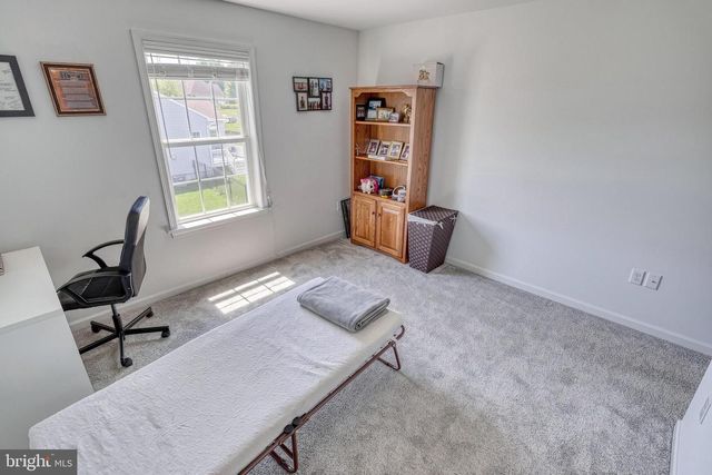 1549 CAMBRIDGE DR, Lebanon, PA 17042