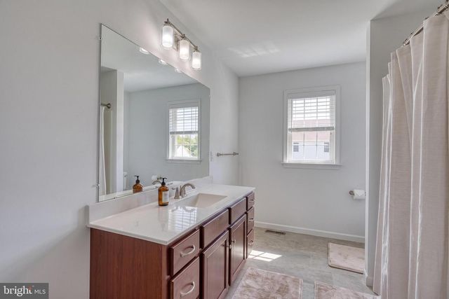 1549 CAMBRIDGE DR, Lebanon, PA 17042