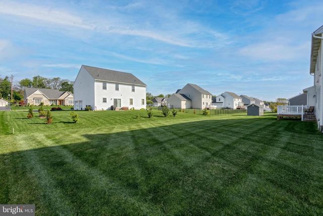 1549 CAMBRIDGE DR, Lebanon, PA 17042