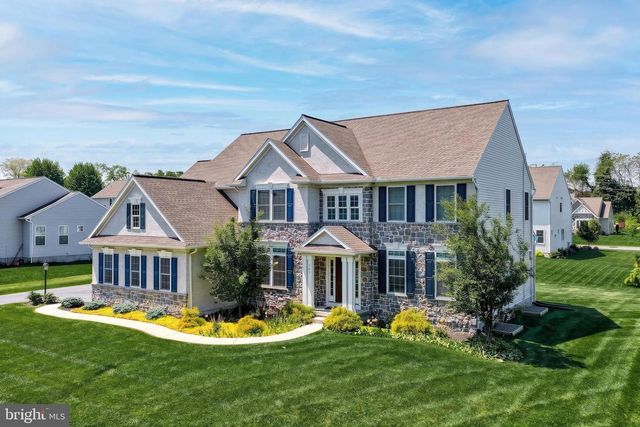 1549 CAMBRIDGE DR, Lebanon, PA 17042