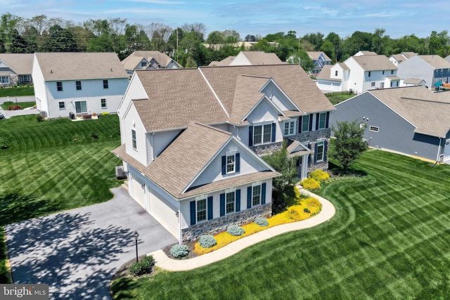 1549 CAMBRIDGE DR, Lebanon, PA 17042