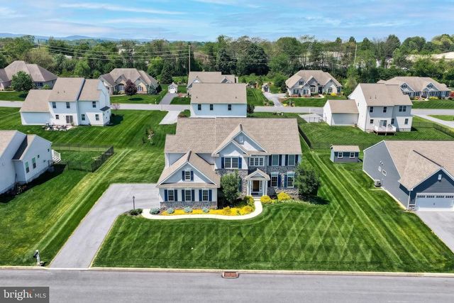 1549 CAMBRIDGE DR, Lebanon, PA 17042