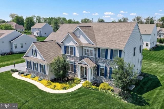 1549 CAMBRIDGE DR, Lebanon, PA 17042