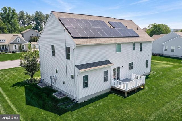 1549 CAMBRIDGE DR, Lebanon, PA 17042